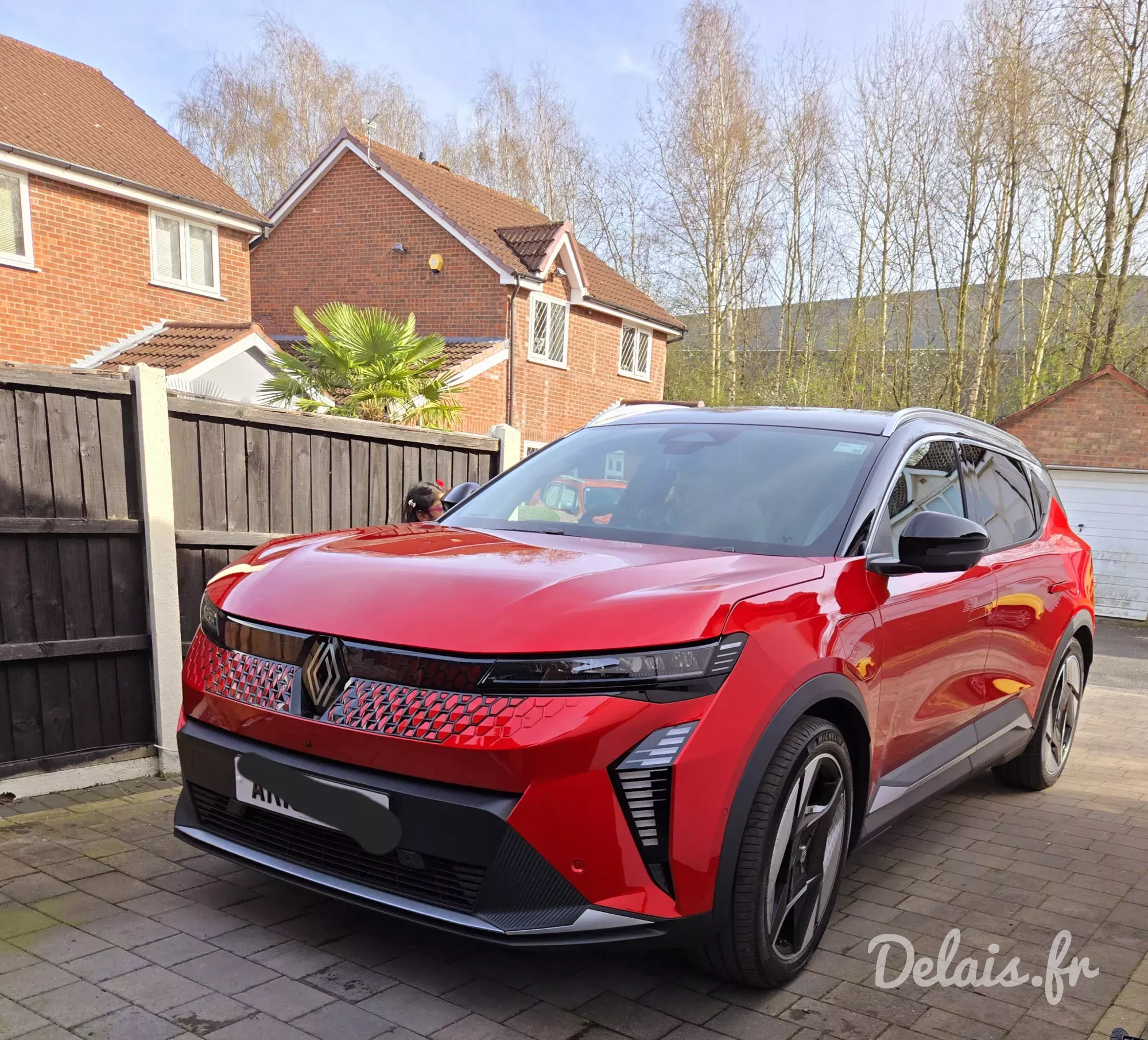 Renault Scenic E-Tech Rouge Flamme Iconic
