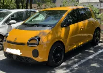 Renault Twingo de nana