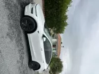 Tesla Model Y Blanc Nacré Grande Autonomie de Pierrot