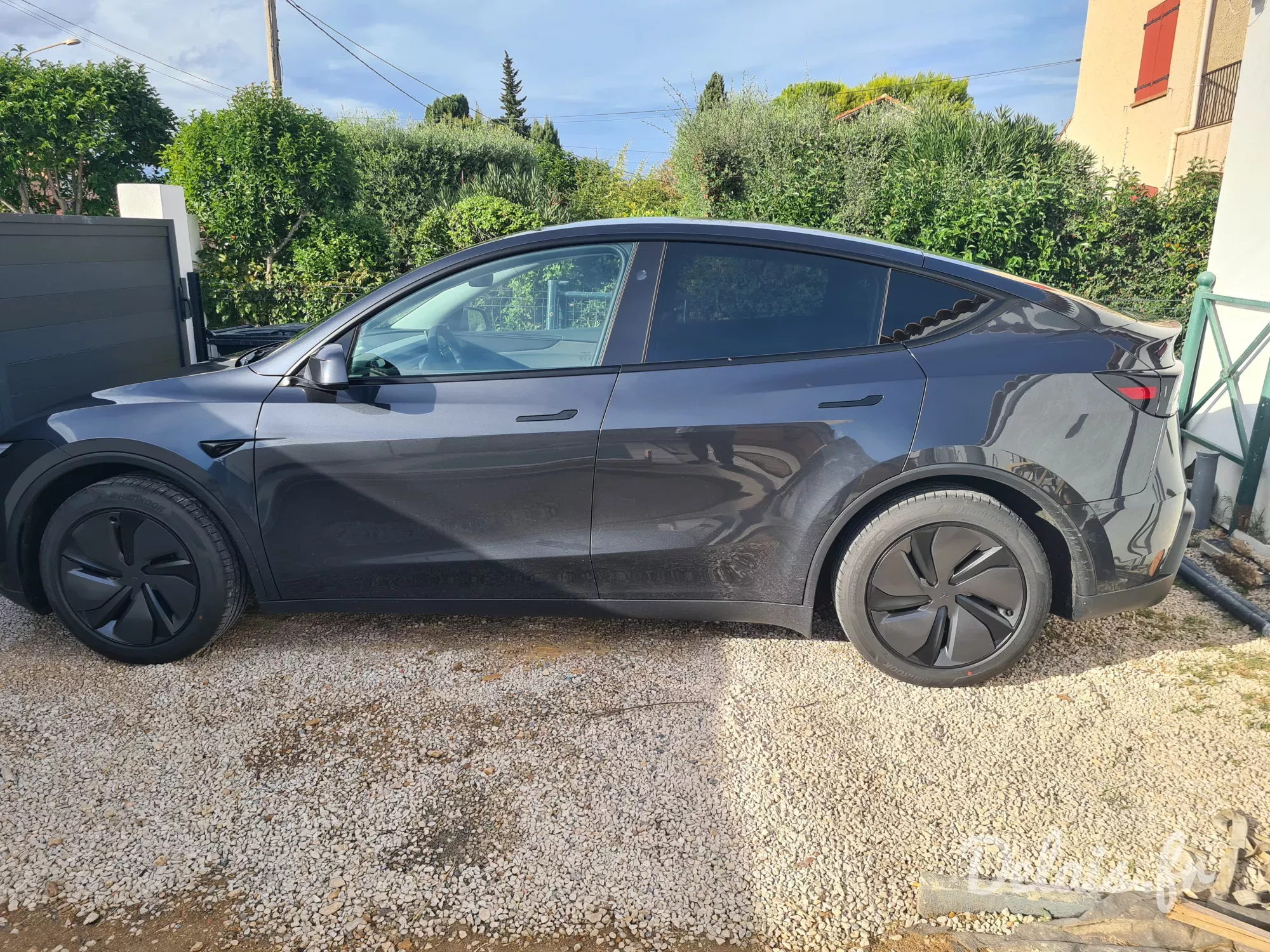 Tesla Model Y Gris Stealth Standard