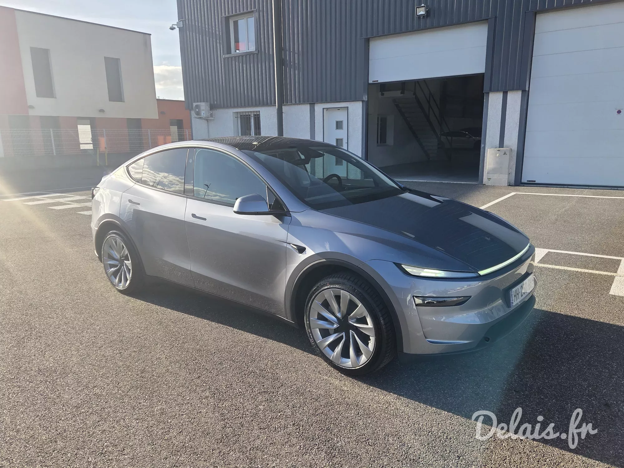 Tesla Model Y Quicksilver Grande Autonomie