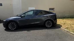 Tesla Model Y de perlaurent