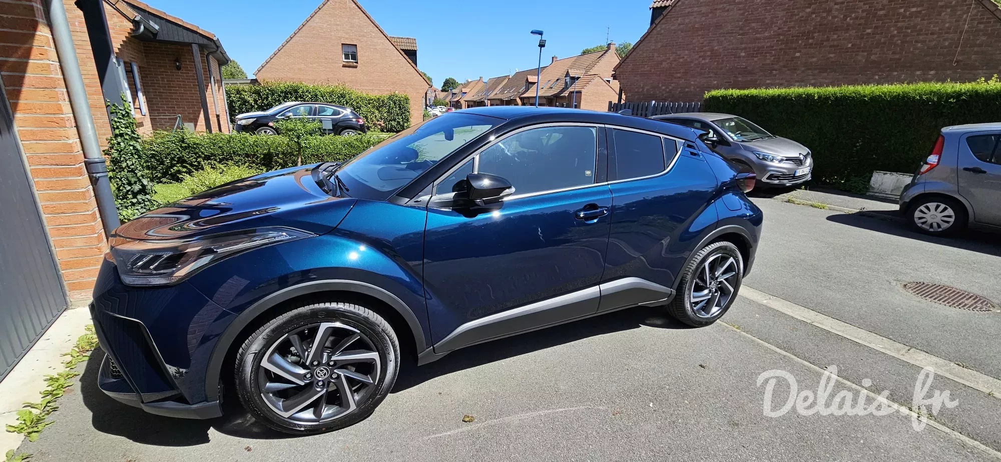 Toyota C-HR Bleu Persan Design Ultimate