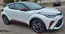 Toyota C-HR Blanc Lunaire Design Ultimate de Thierry-94