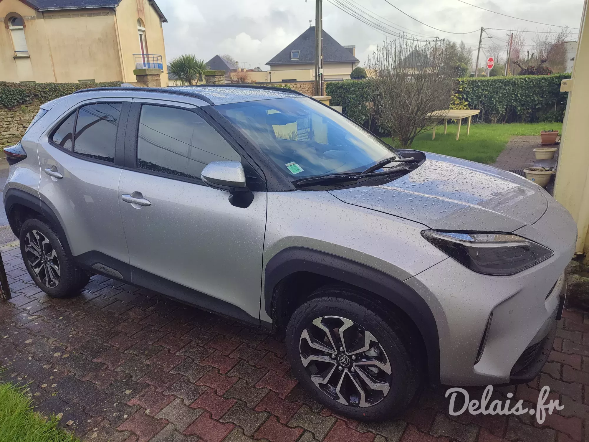 Toyota Yaris Cross Gris Minéral Design