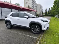 Toyota Yaris Cross Blanc Pur Design de Lojice