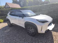 Toyota Yaris Cross Blanc Lunaire GR Sport de Yd