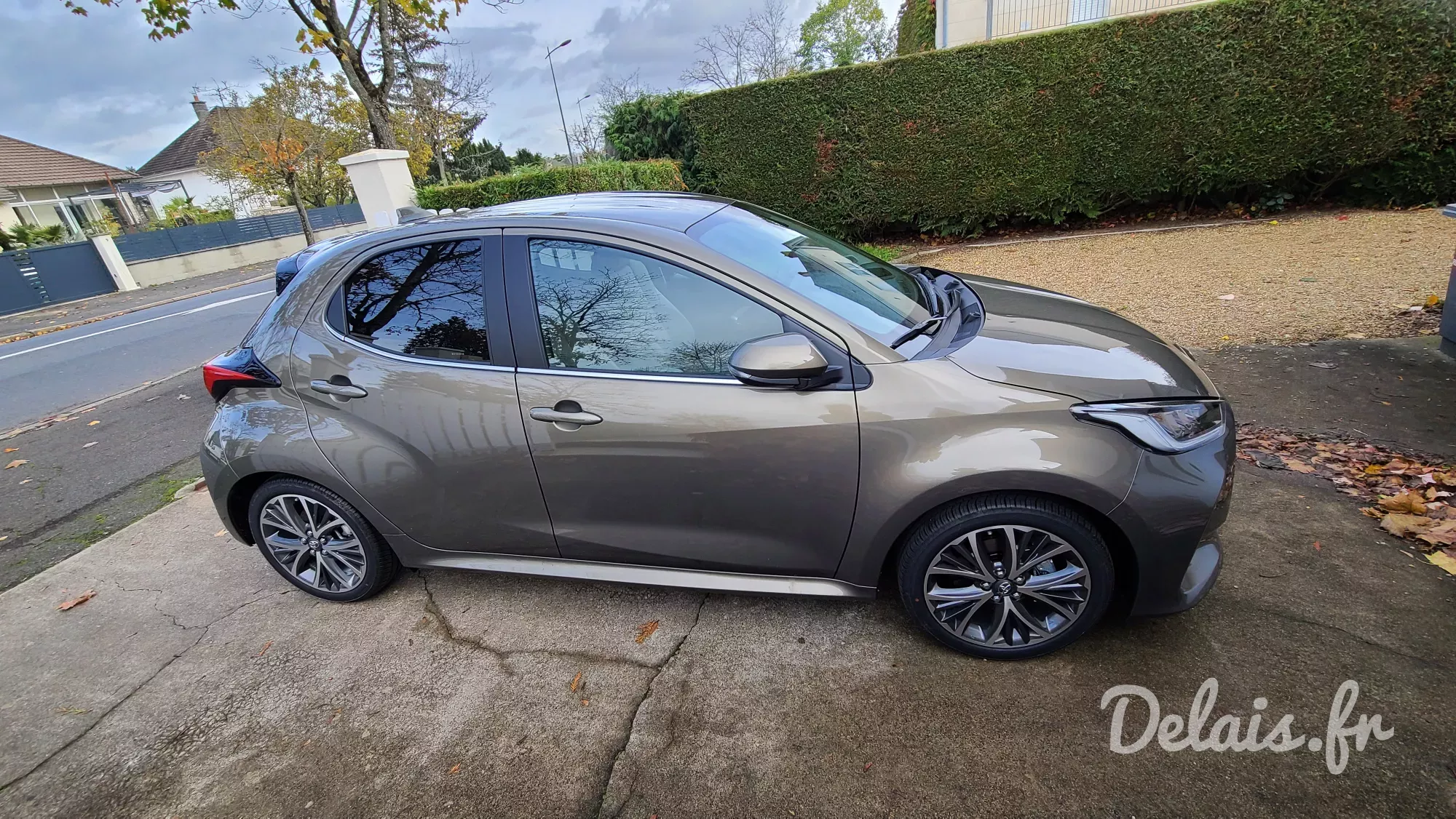 Toyota Yaris Bronze Impérial Iconic