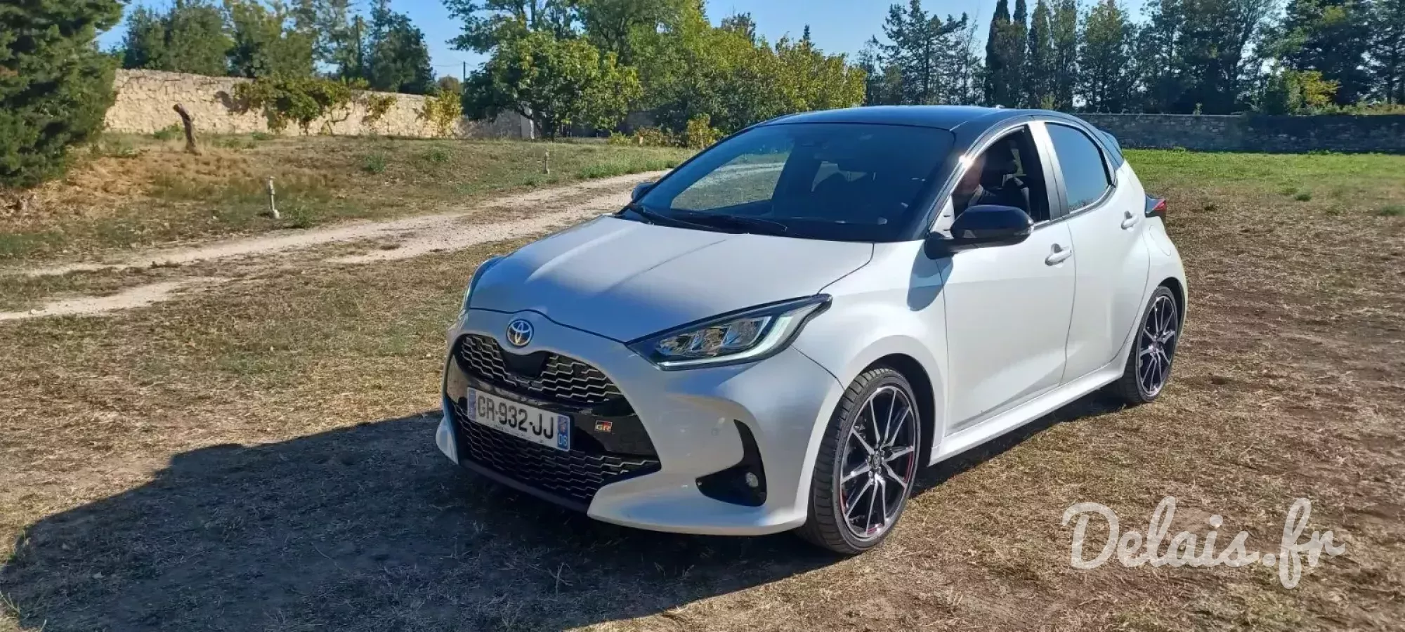 Toyota Yaris Blanc Lunaire GR Sport