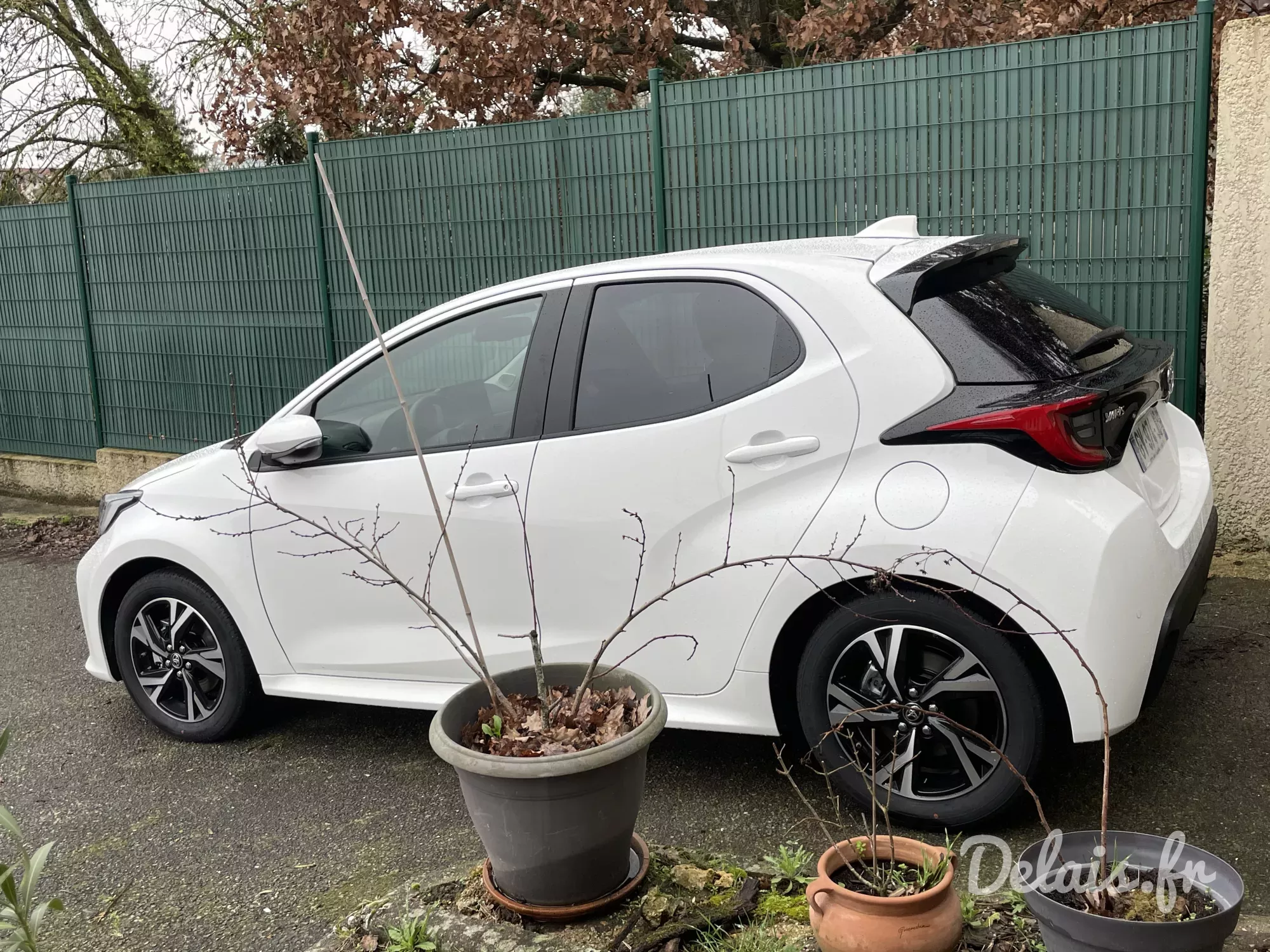 Toyota Yaris Blanc Pur Design