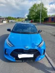Toyota Yaris Bleu Neptune Première de LUFC