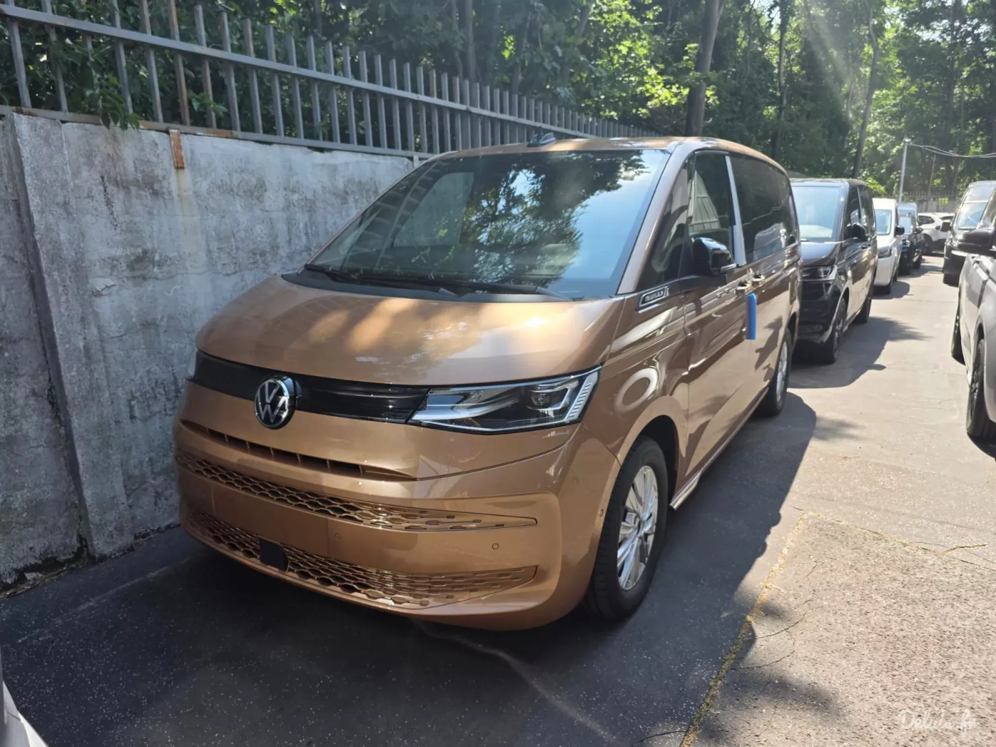 Volkswagen Multivan Copper Bronze Bulli Long