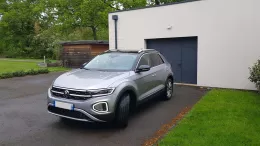 Volkswagen T-Roc Gris Pyrite Style Exclusive de larbo