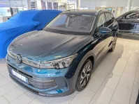 Volkswagen Tiguan Nightshade Blue VW Edition de Archie