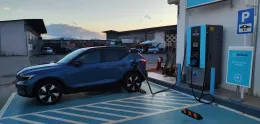 Volvo XC40 Recharge Bleu Fjord Ultimate de filipp
